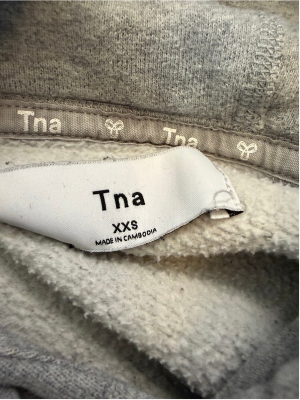 TNA Aritzia Grey Fleece Hoodie XXS Pullover Kangaroo Pocket Cozy Casual - Picture 11 of 12